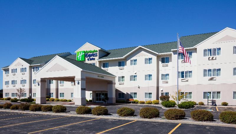Holiday Inn Express Hotel And Suites Stevens Point, An Ihg Hotel Exterior photo